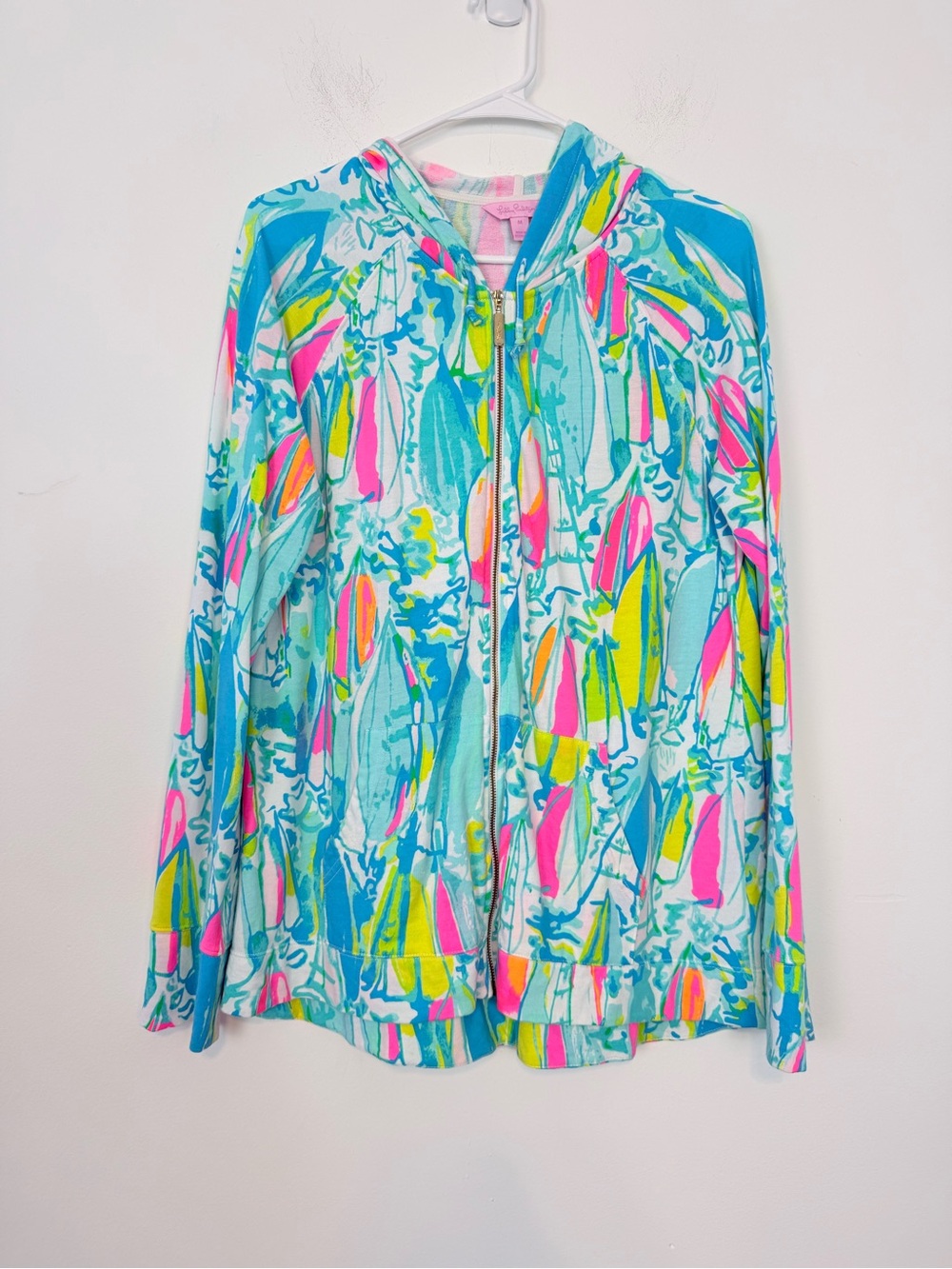 Lilly Pulitzer Mooring Hoodie. Beach and Bae. Multi Color. Size Medium.